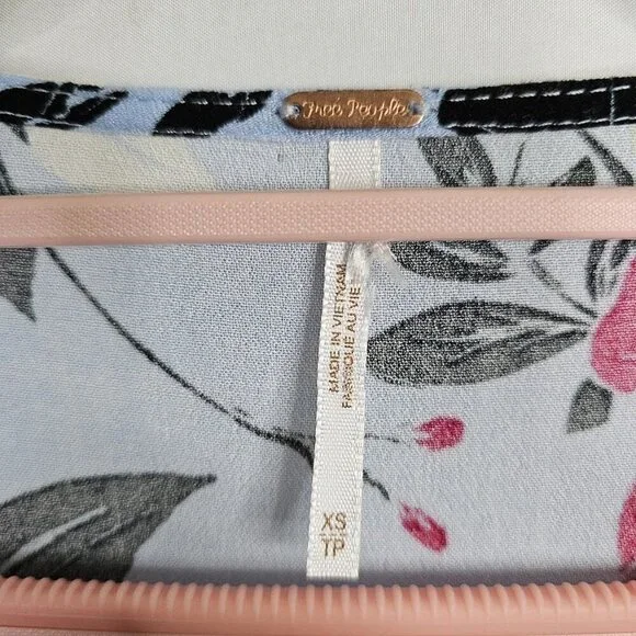 Women's FREE PEOPLE Bella Tunic Top Floral BLUE BLACK YELLOW RED size XS Boho - Picture 5 of 7